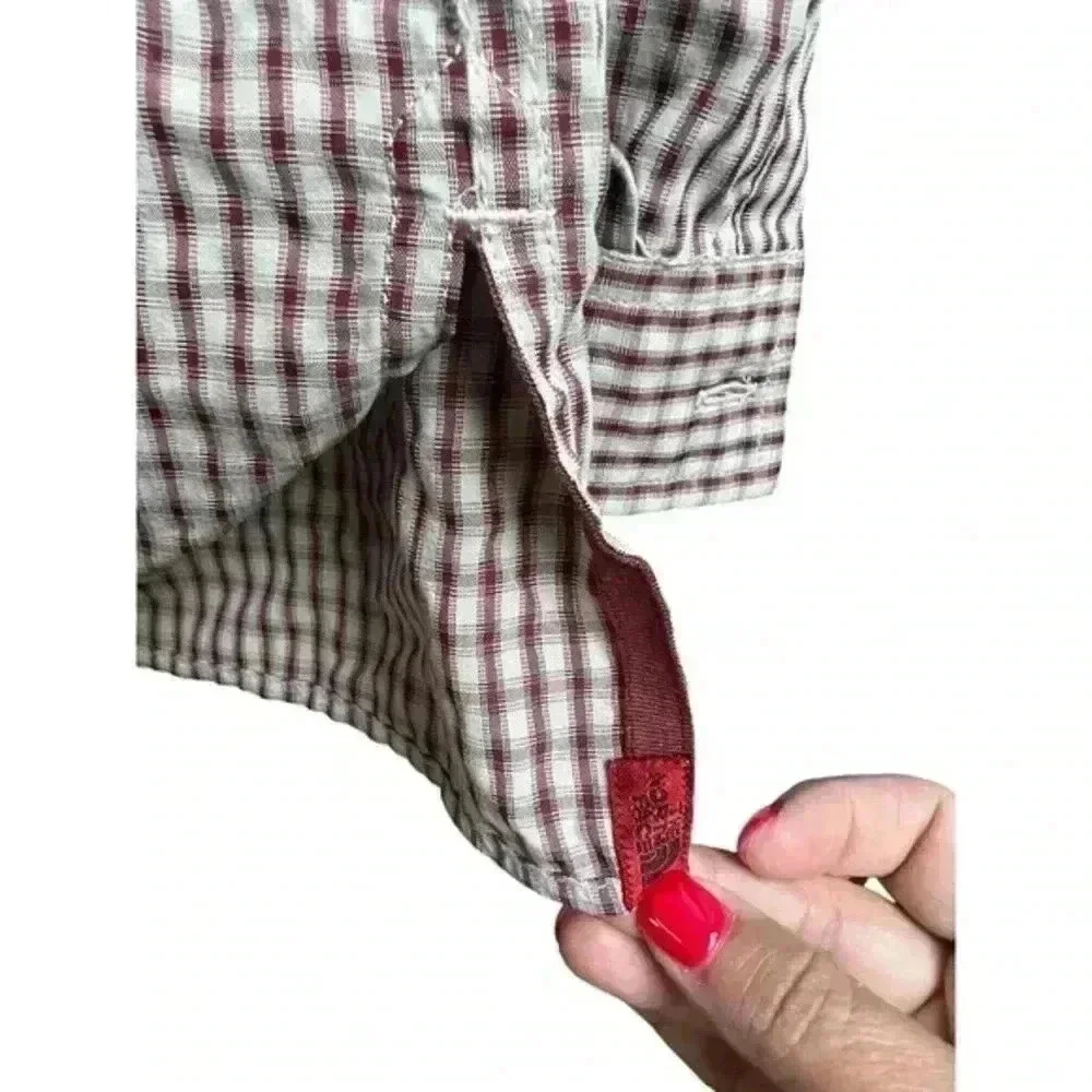 The North Face Men’s Button Down Shirt‎
